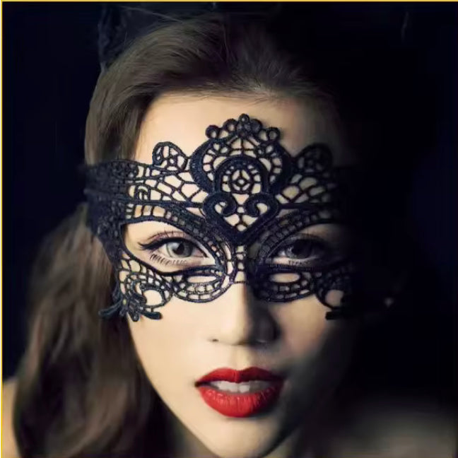 Masque hérotique noir